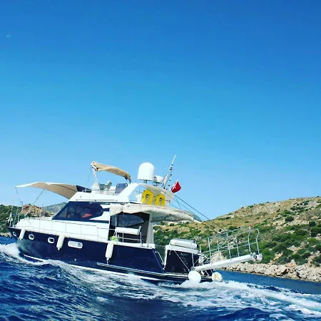 Motoryacht * Datca